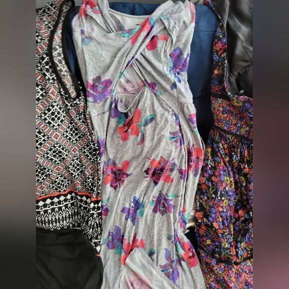 One Dress  - Picture 14 of 16